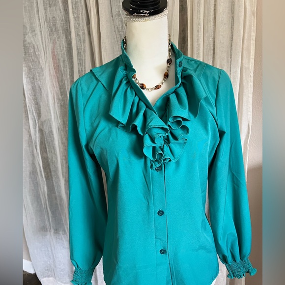 BodyCon Ruffle Blouse - Picture 2 of 4